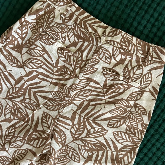 House of Harlow Wide Leg Pleated Linen blend Pant - Picture 3 of 6